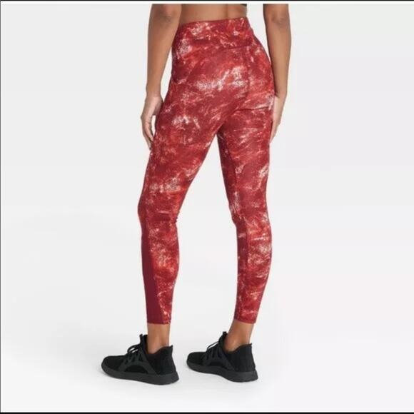 All In Motion High Rise 7/8 Legging Sculpted Mesh Red Galaxy Print Medium - Picture 9 of 9